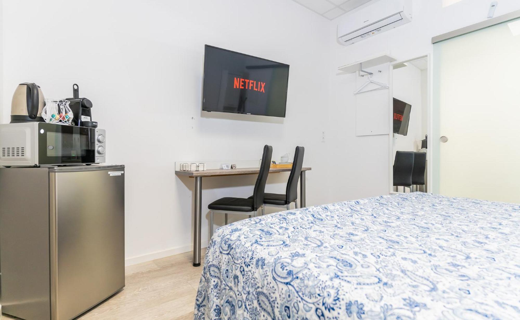 Private Room #1 With King Size, Ground Floor, Ac, Only 2Min To Rab Ramstein-Miesenbach Exteriör bild
